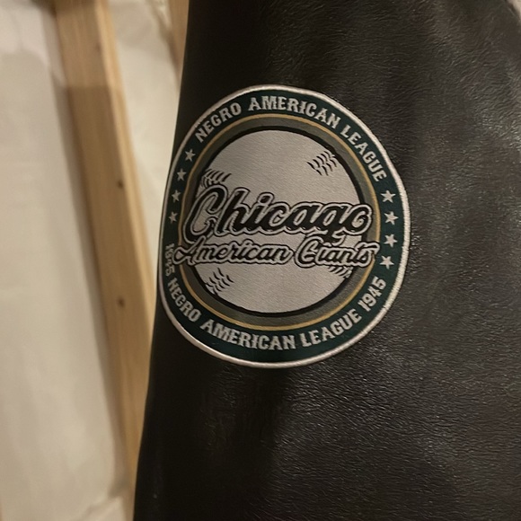 NLBM Team Chicago American Giants Varsity Jacket - Picture 4 of 14